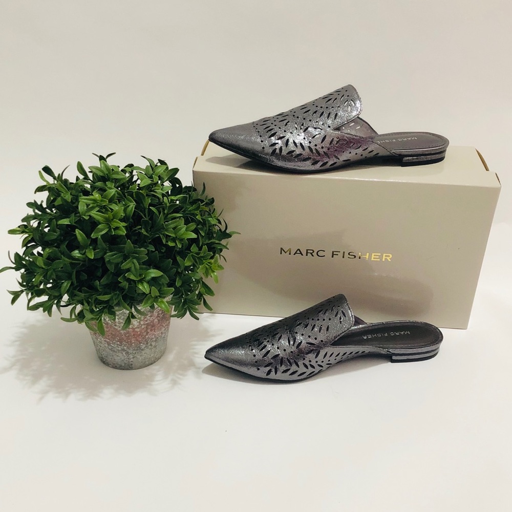 Marc Fisher Adriana2 Slides - Pewter Size: 6M